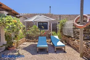 Finca 'Es Pujols - Can Mussenya' mit privater Terrasse, Wi-Fi und Klimaanlage - Image 2