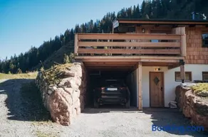 L.A. MOUNTAIN LODGE - Image 1