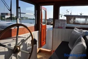Private Lodge on Houseboat Amsterdam - Image 3
