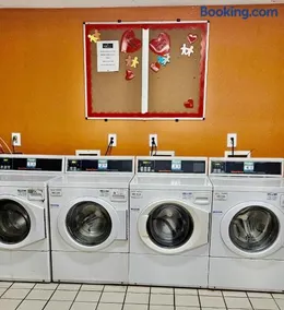 Siegel Select Orange Park - Image 3