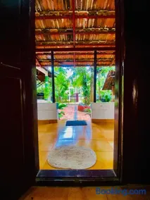 small cottage - Image 3