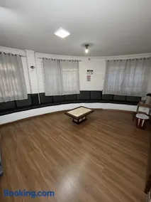 Gru Inn Hotel - Image 4