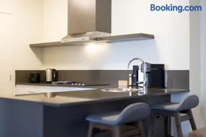 East Perth CBD Apartment close to The Swan River - Image 2