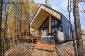 Onyx - Spa Fire Pit and Forest View - Domaine du Grand Portneuf - Image 2