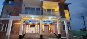 A R villa and cottage - Image 1