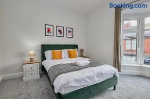 3 Bedroom Home Near Redcar Seafront - Image 2