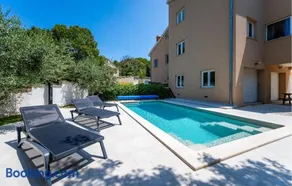 Awesome Apartment In Beloci - Image 1