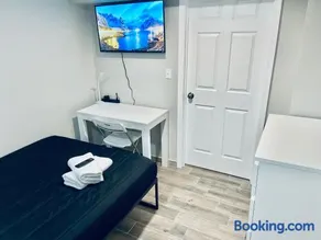 Bright, Stylish and Comfortable Room with Workspace! - Image 3
