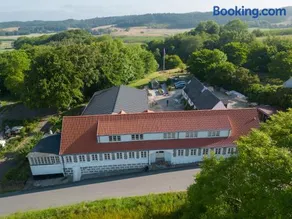 Hos Molsgaarden - Image 1