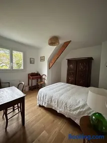 Family house with garden - Image 4