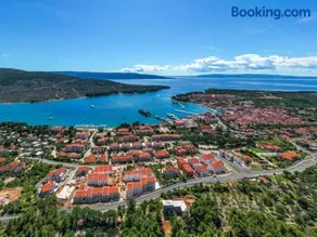Luxury Landing - Image 2