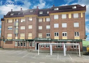 Hostal Sanpatiel - Image 1