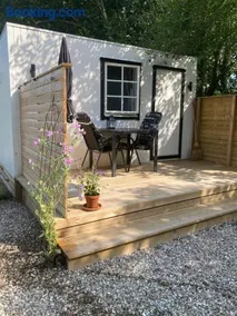 Mysig ministuga på privat läge landet - Image 3