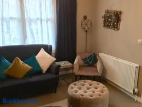 Lynn Cottage - Image 4