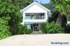 Lyla Beach Villa - Image 1