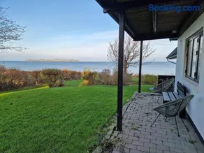 Waterfront Holiday For Multiple Generations - Image 2