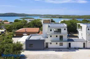Villa Luna with Jacuzzi, Sauna and Private Pool - Image 3