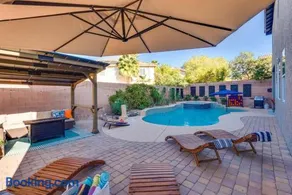 6BR Luxe Vegas Villa • Heated Pool, Spa & Games - Image 1