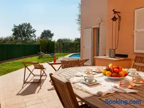 Villa S'hermita para 8 con piscina, jardín y vistas espectaculares - Image 4