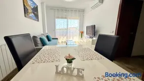 Babu Home Bcn - Welcoming, Peaceful, 20 min airport drive, Easy street parking, 70m2 - Image 2