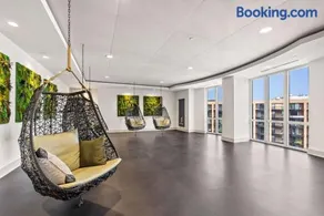 Spacious Apt W Gym in Building - Image 3