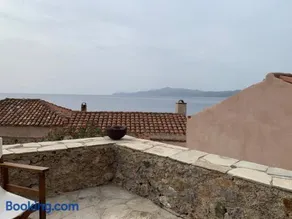 Athina Guesthouse - Image 3