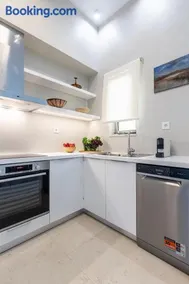 Anath Seaside Apartment - Image 2