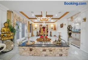 Empress Boutique Hotel - Image 2