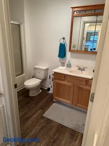 Cozy apartment embedded in Kentucky mountains - Image 4