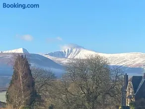 Mountain Suite, Stunning Views, Brecon Beacons - Image 2