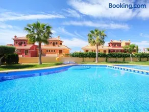Adosado, piscina, terraza cerca de Benidorm, 6 PAX - Image 3