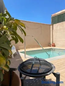 La Casa De Los Gatetes - Image 2