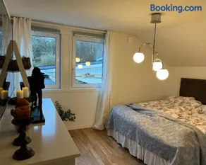 Litet charmigt hus på hästgård - Image 2