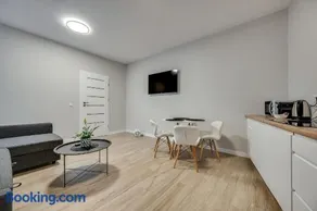 Central Platinum Apartments 22 - Image 2