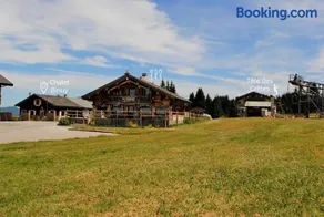 Spacious and comfortable property in Les Gets - Image 1