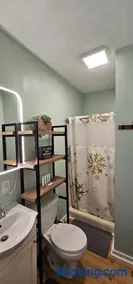 Romantic Fall Foliage Couples Cabin, Private Hot Tub, EV Station, Fast 600 Mbps WiFi - Image 2