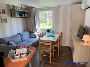 Mobil-home climatisé avec piscine - Image 1