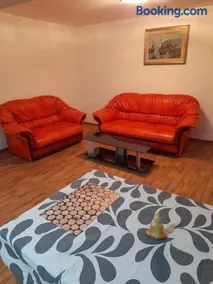 HomeAway Arena Mall - Image 1