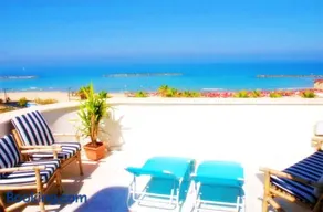 TLV Beach 88 Hotel And Spa - Image 2
