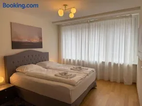 Modern 1BR with in trendy area - West 10 - Image 4