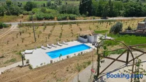 La Dolce Villa - Image 1