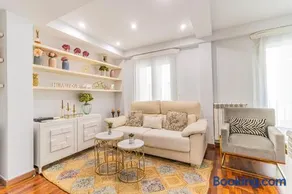 Apartamento Plaza España - Image 2