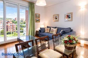 Apartamento vacacional con 3 dormitorios para 6 personas - Image 1