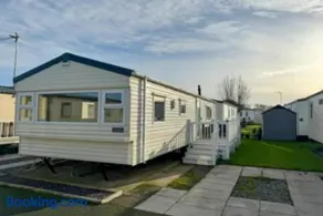 Peaceful Nature Escape - Rhyl Lodge Sleeps 6 - Image 4