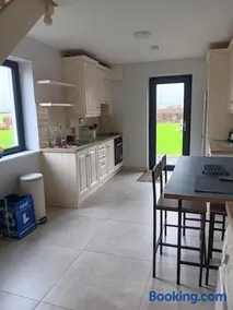 Duplex/2 Bedrooms on Kildare/Carlow/Laois Border - Image 2
