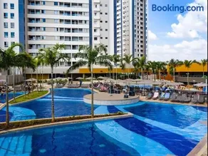 Apartamento dentro de resort próximo do Thermas dos Laranjais - Image 1