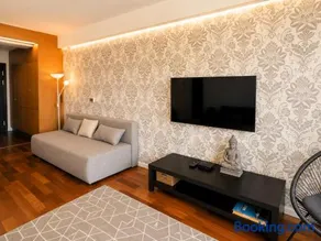 BL Yachtclub Lakeview Apartment - Image 4