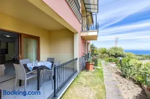 Sea View Isola Rossa Apartment 6 - Image 3