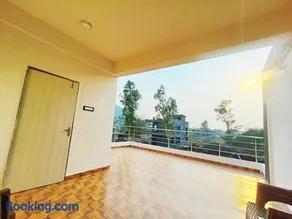 glass villa - Image 2