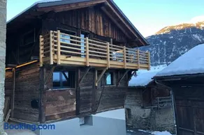 Grand appartement avec terrasse à Chez-Les-Reuses - Image 2